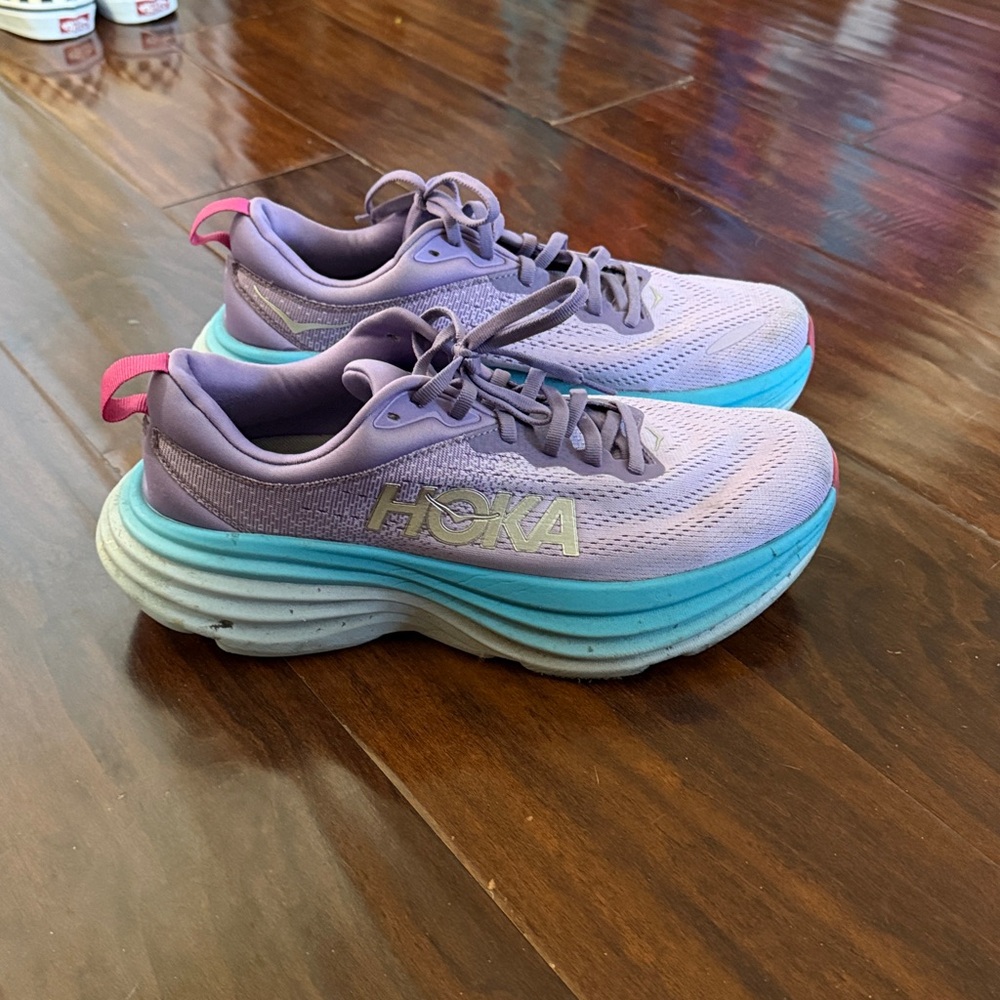 HOKA - Bondi 8 - Size 9B - Lavender Running Shoes 🩷 💜 - Picture 4 of 8